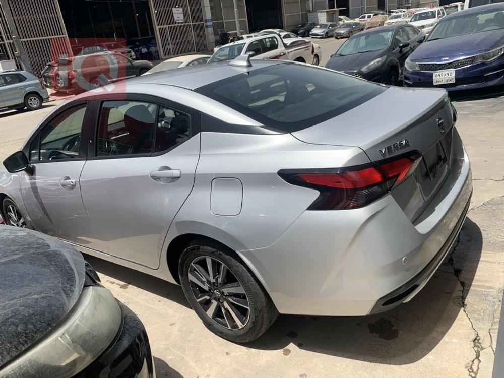 Nissan Versa